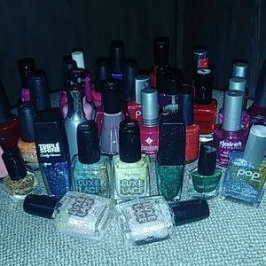 G L I T T E R N A T I O N  nail bundle